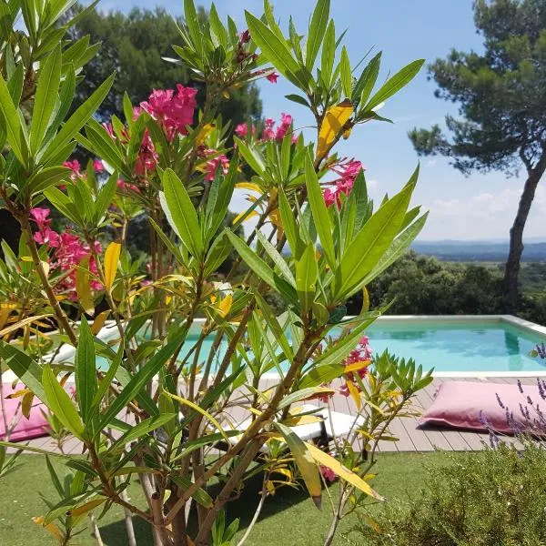 La Maison de Charlie – hotel w mieście Vaugines