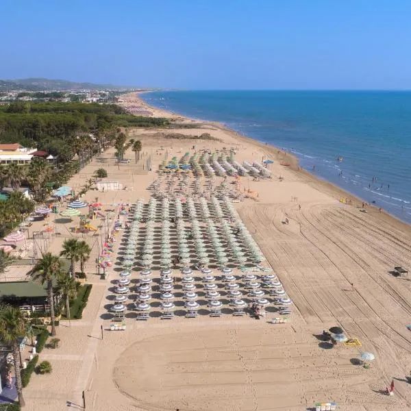 Don Antonio Glamping Village, hotel a Giulianova