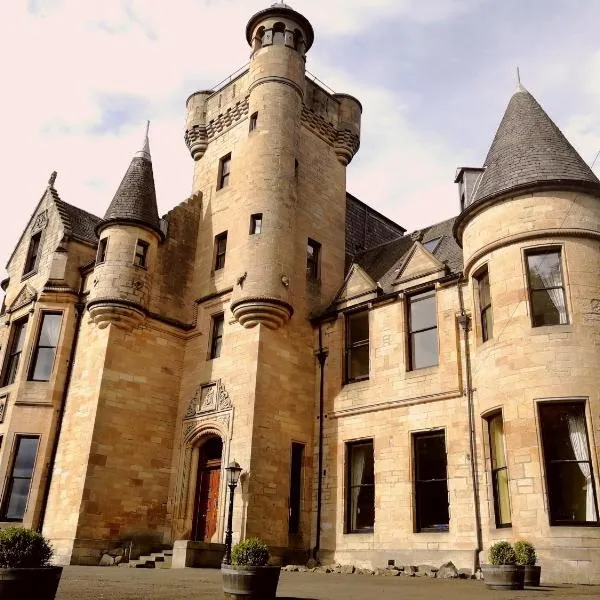 Broomhall Castle Hotel, hotel in Stirling