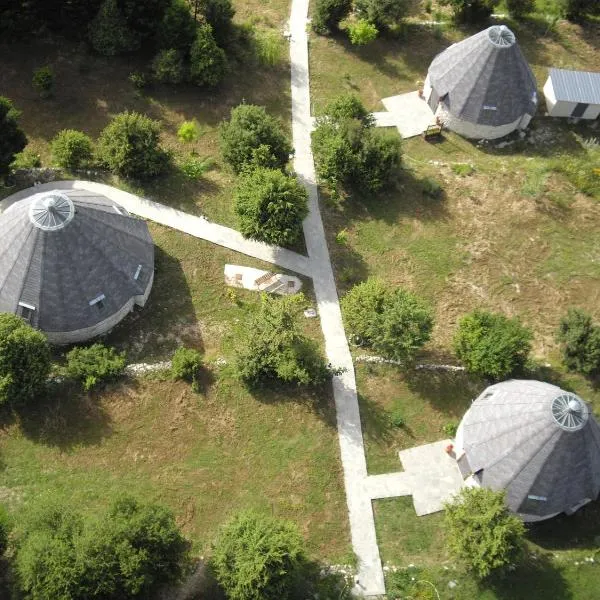 Theasis-Igloo, hotel di Agnanta