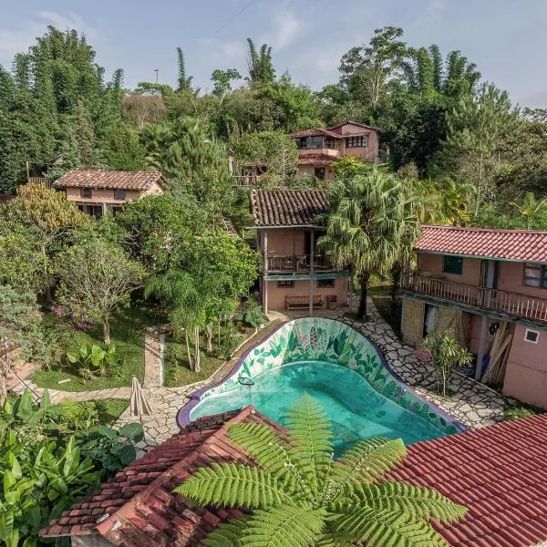 Cabañas Los Achicuales, hotel in Zoquiapan