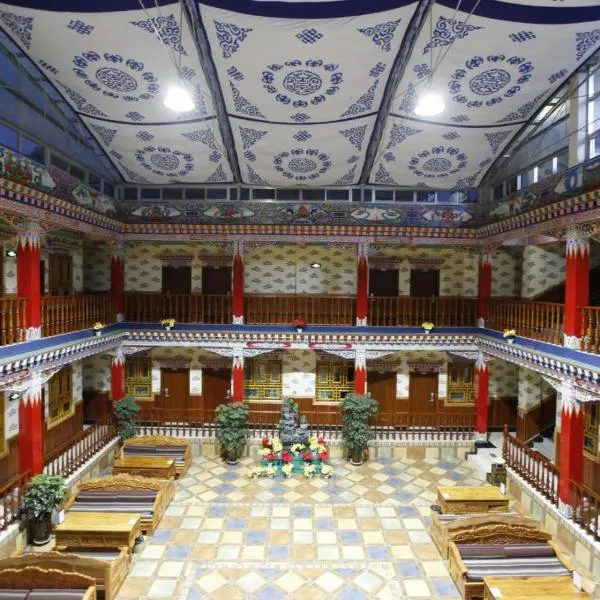 Tibetan Family, hotel v Xiahe