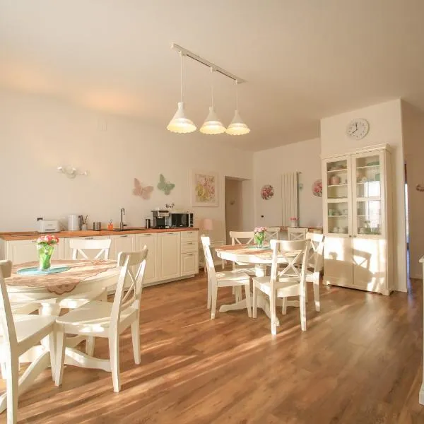 B&B Dimora ROSSIPINTI, hotel v destinaci Filetto