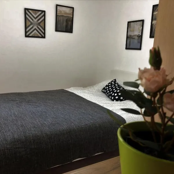 Small & Sweet Apartments, hotel a Belgrad
