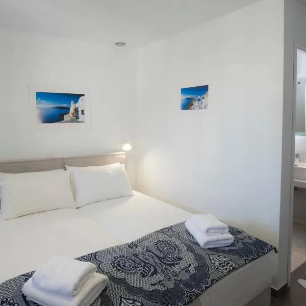 Edem Rooms, hotel in Fira