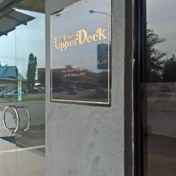 The Upper Deck Hotel, hotel em Kudat