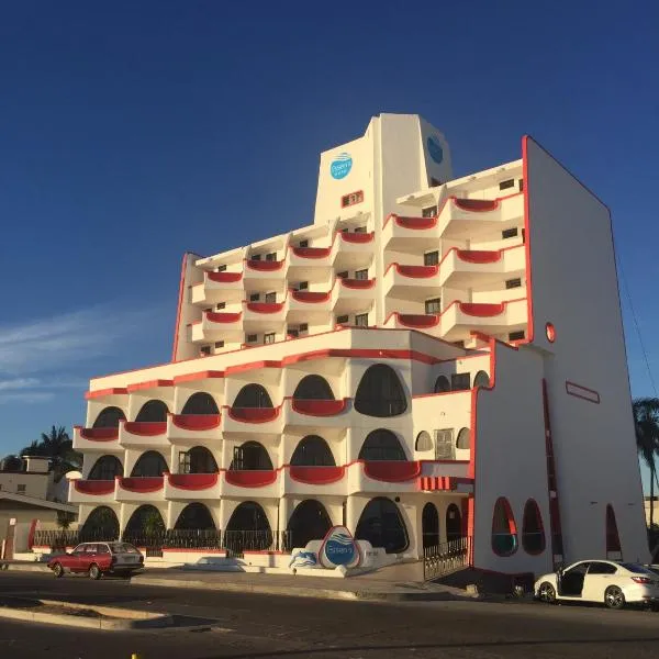 Hotel Essen's, hotel em Los Cerritos