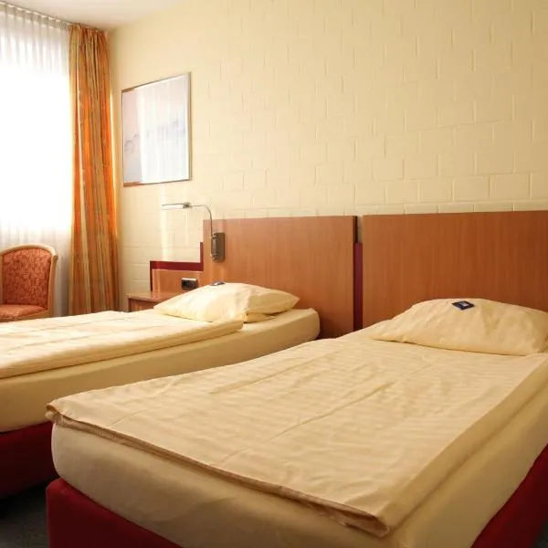 RTB-Hotel - Sportschule, hotel v destinaci Bergisch Gladbach