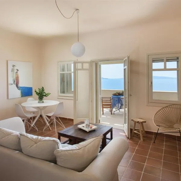 Villa Itis Luxury Suite with Balcony, Panoramic View & Jacuzzi, ξενοδοχείο στη Νεάπολη