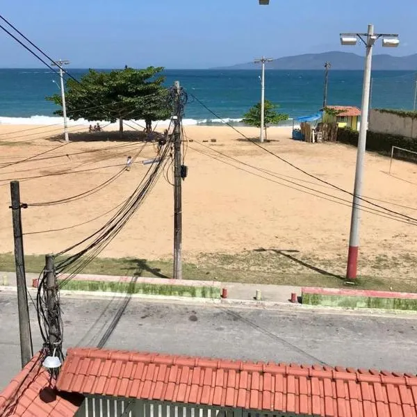 Apto 2 quartos de frente para o mar em Garatucaia