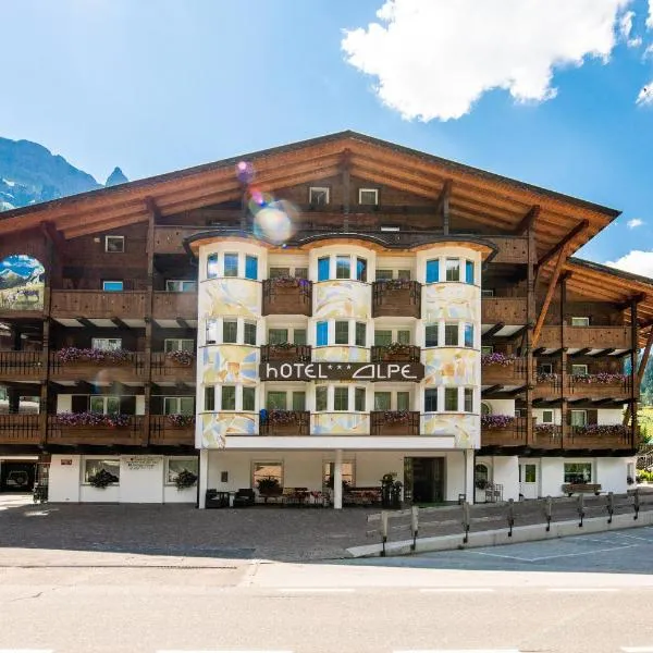 Hotel Alpe, hotell i Canazei