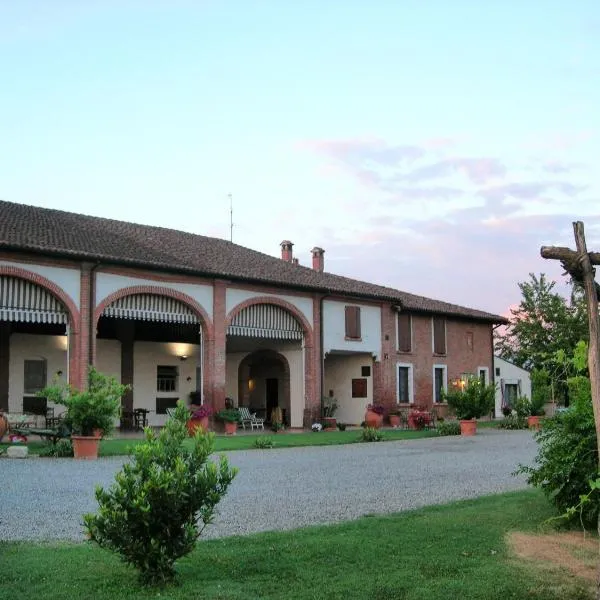Agriturismo Campass, hotel v destinaci Castelvetro Piacentino