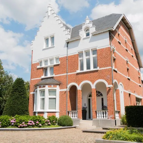 Prachtig herenhuis uit 1925, hotel di Nijlen