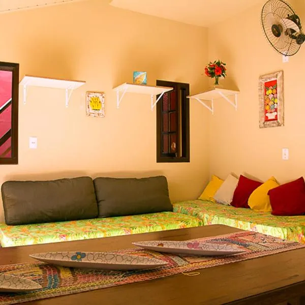 Trindade Hospeda - Casas na Praia dos Ranchos, khách sạn ở Trindade