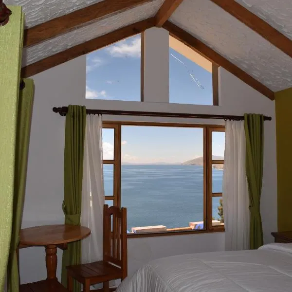 Wiñay Inti Lodge، فندق في Isla del Sol