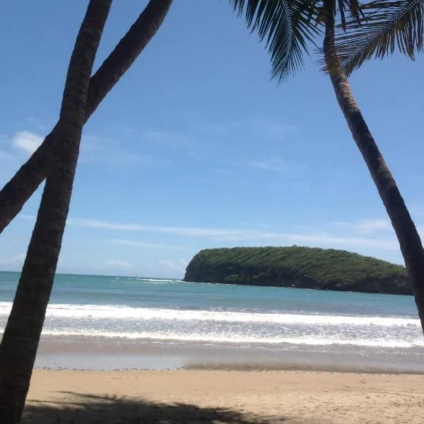 La Sagesse Hotel, Restaurant and Beach Bar, hotel in Morne Jaloux Ridge