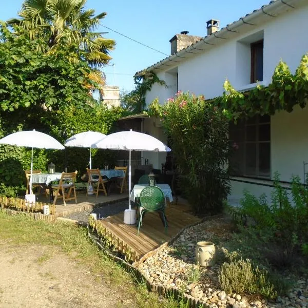 43 Rue des Quarts, Hotel in Ménesplet