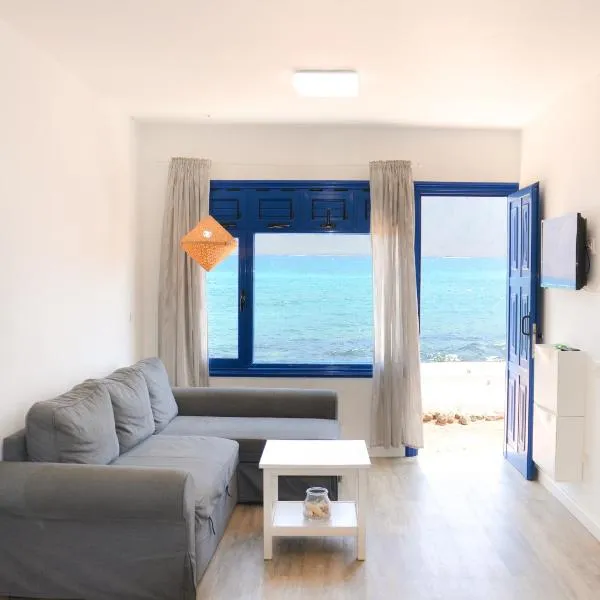 Apartamentos El Marinero - Caletilla、カレタ・デル・セボのホテル