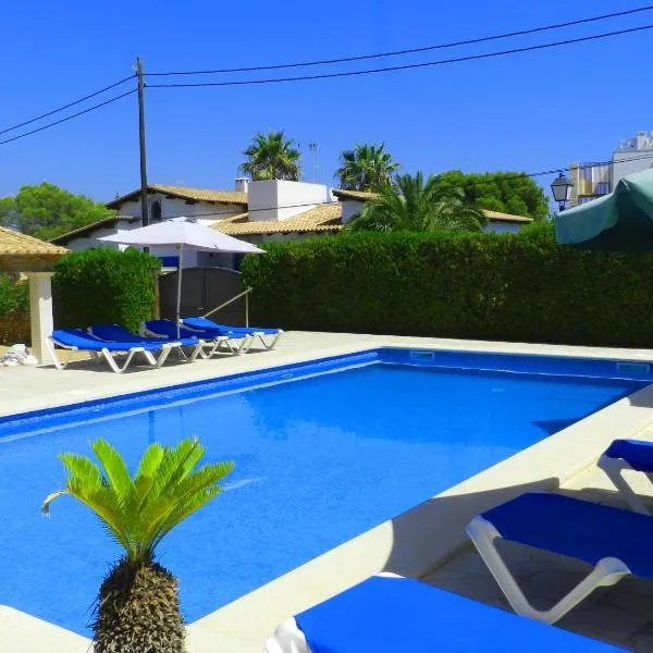 Apartaments Marina Sol i Pins, hotel v destinaci Cala Figuera