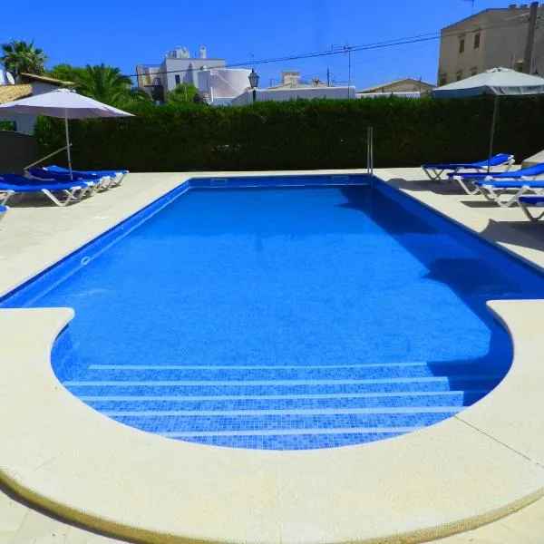 Apartaments Marina Sol i Pins, hotel v destinaci Cala Figuera