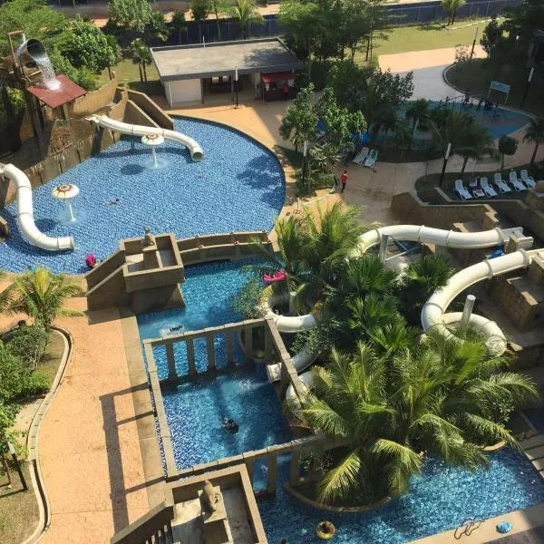 Cozy Swiss Garden Beach Resort Residence, hotel a Kampong Tanjong