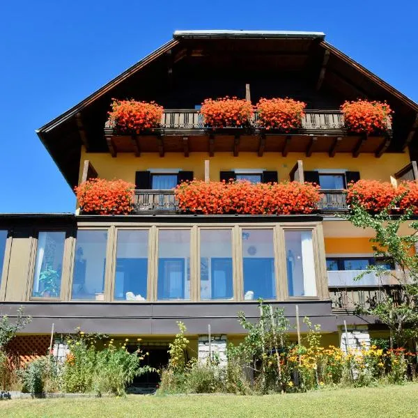 Privatzimmer Lasshofer, hotel di Mauterndorf