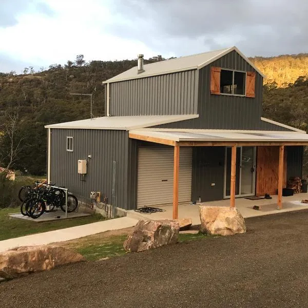 Derby Digs Barn, hotel in Pioneer 