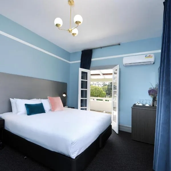 The Stirling Arms Hotel, hotel v destinaci Perth