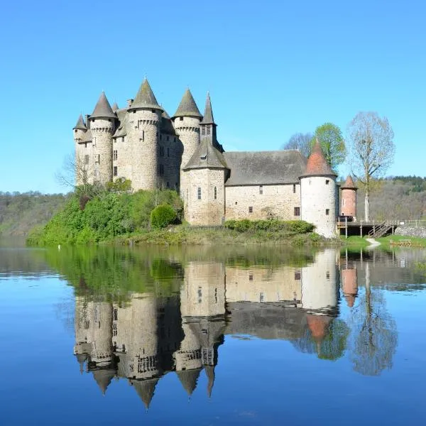 Chateau De Val, hotel in Valessard