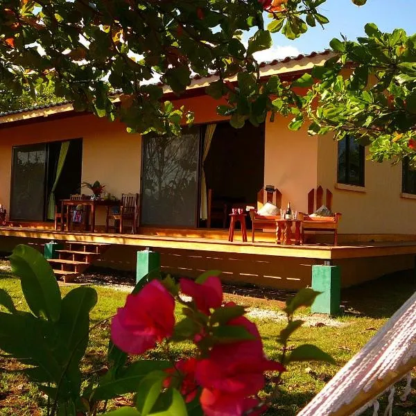 Fidelito Ranch & Lodge, hotel in Tambor