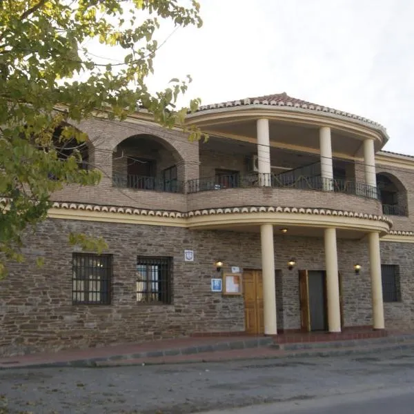 LABELLA - Hostal Rural Restaurante, hotel v destinácii La Calahorra