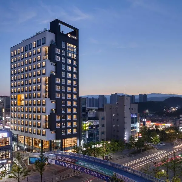Gangneung City Hotel, hotel v destinaci Kangnung