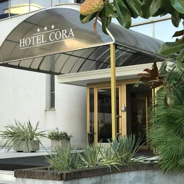 Hotel Cora, hotel in Arosio