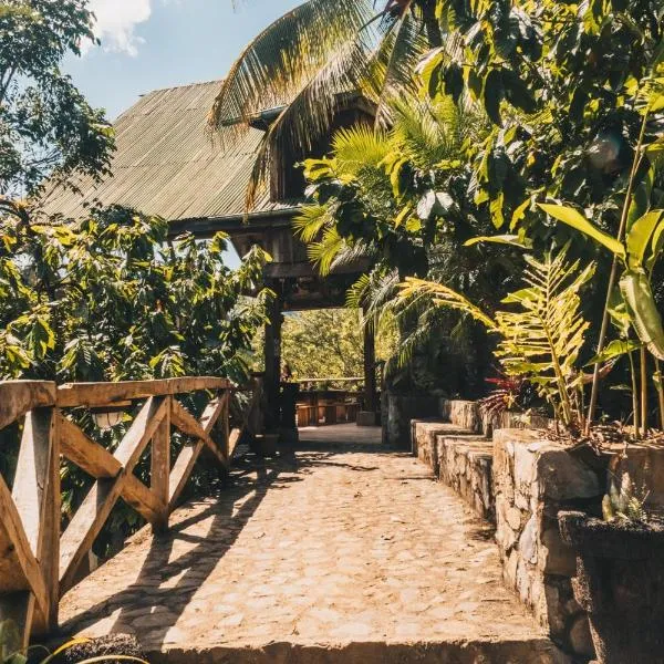 Utopia Eco Hotel, hotel in Lanquín