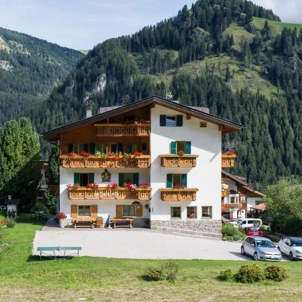 Villa Insam, hotell i Selva di Val Gardena