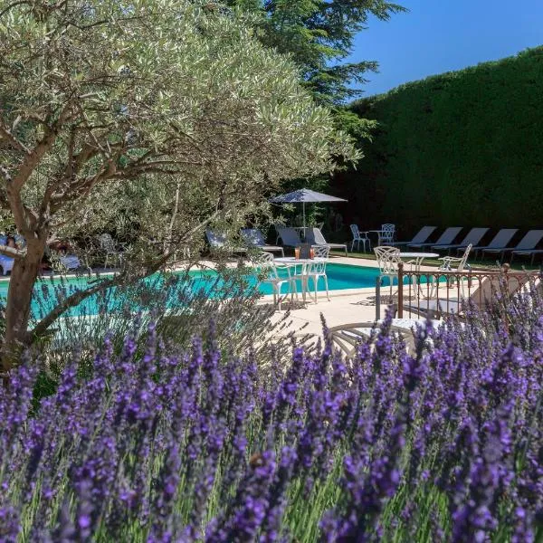 Auberge de Cassagne & Spa, hotel a Le Pontet