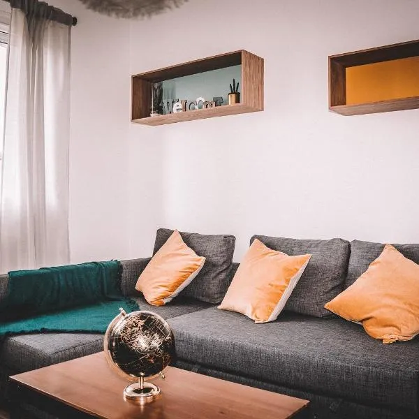 LE PALAZZO - Appartement avec parking privatif, hotel en Annecy
