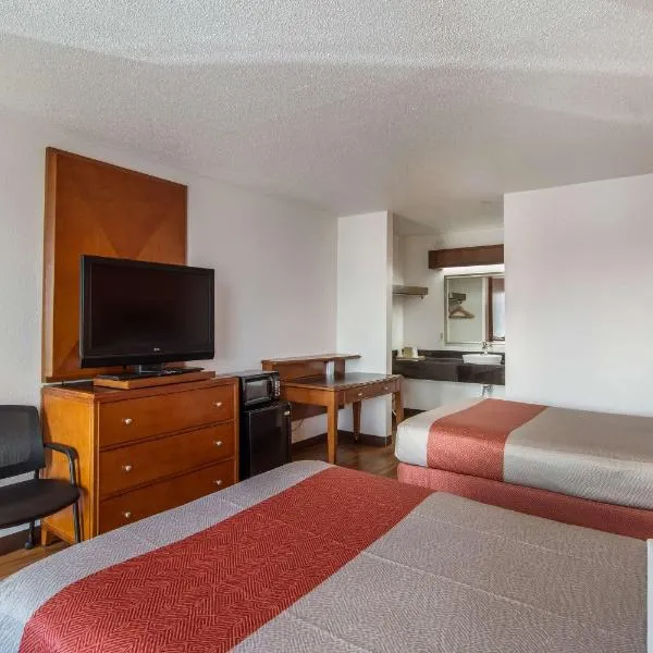 Motel 6-Van Buren, AR I- 40, hotel in Van Buren