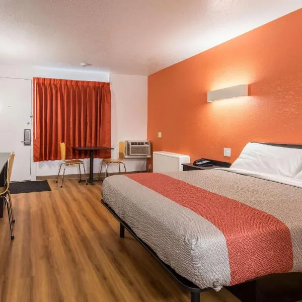 Motel 6-Schenectady, NY, hotel in Schenectady