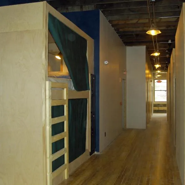 Hostel du Nord，位于德卢斯的酒店