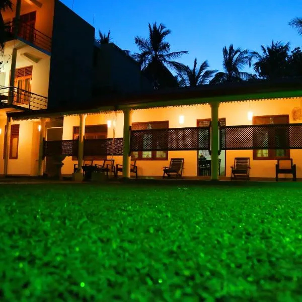 Vishmee Holiday Inn, hotel v destinaci Embilipitiya