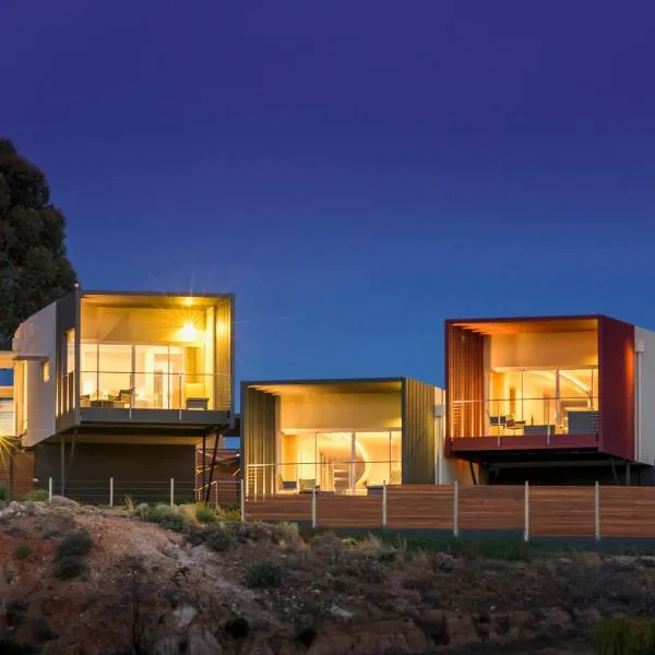 The Frames - Award-Winning Couples Retreat with Private Heated Pool, Spa & Sauna、レンマークのホテル