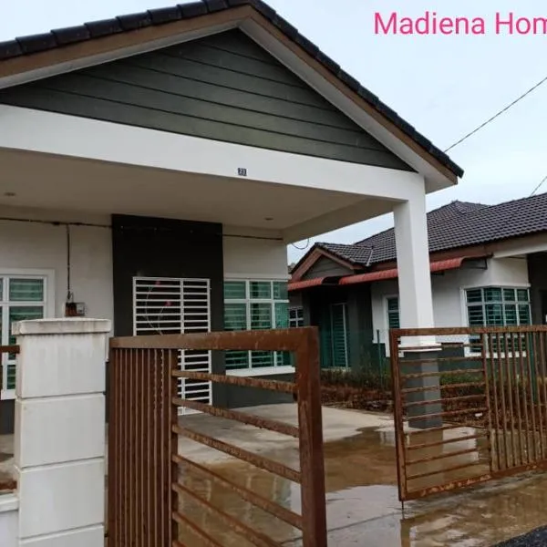 Madiena Homestay, hotel di Yan