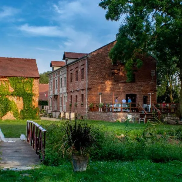 Leniwka, hotel din Brójce