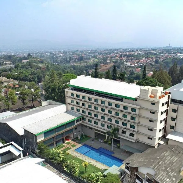 Novena Hotel Bandung, hotel in Tangkubanperahu