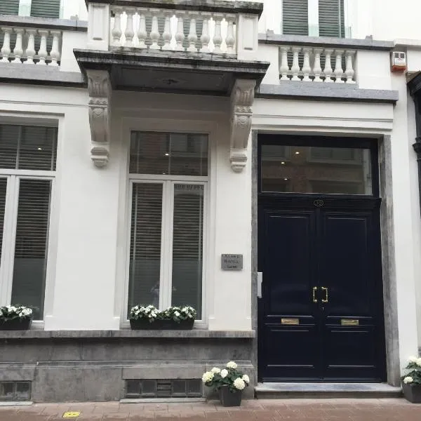 Antwerp Town House Accommodations, hotel v Antverpách