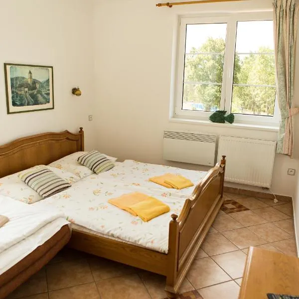 Pivovarský dvůr Zvíkov – hotel w mieście Zvíkovské Podhradí