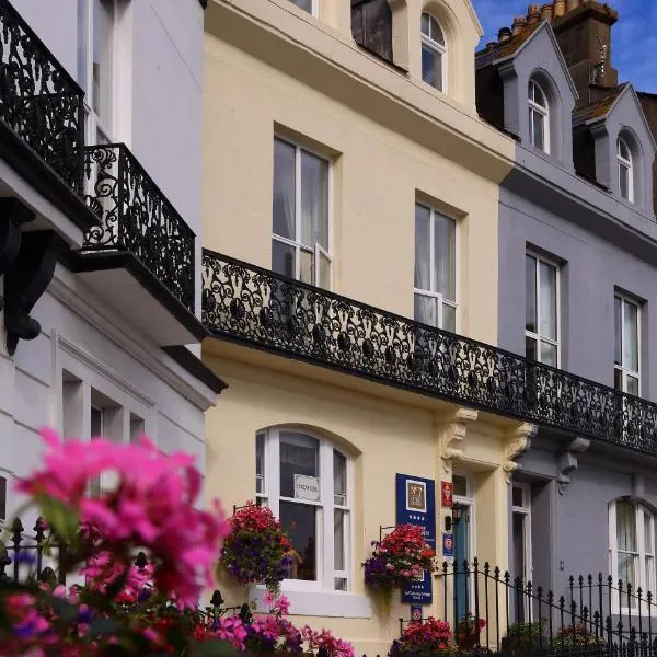 Number 7 Guest House, hotel in Whitby