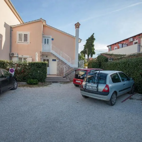 Apartments Tin, khách sạn ở Rovinj