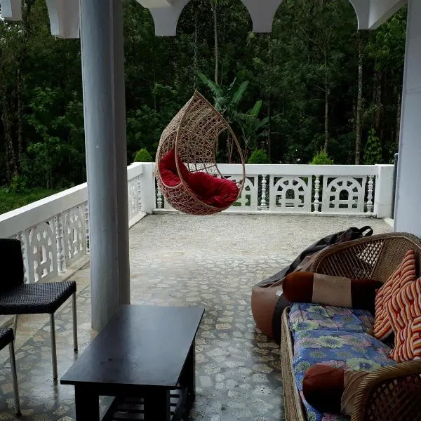 Bluebell homestay, hotel v destinaci Chikmagalūr